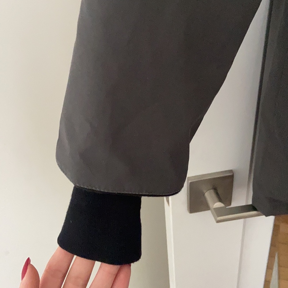 Canada Goose Coat - Picture 6 of 6